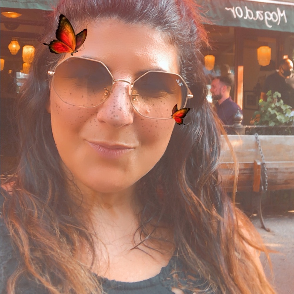 Meet your Posher, Hagit